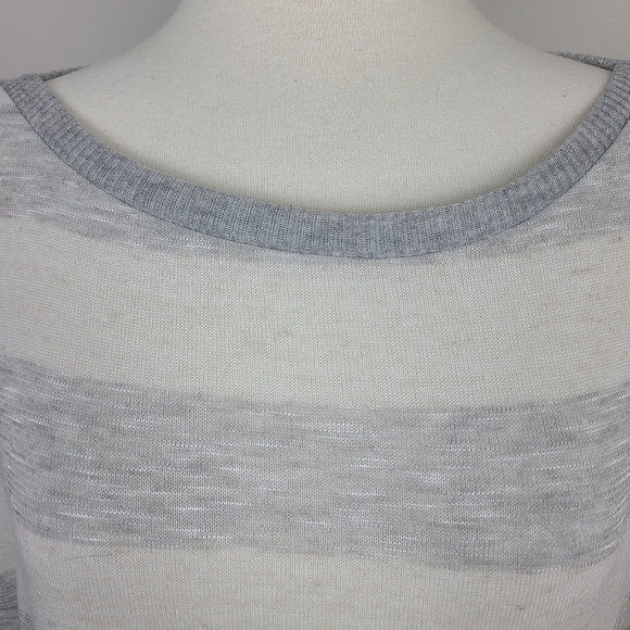 FOREVER 21 Off-White & Gray Striped Fine Knit Box Fit Shirt Small - Picture 2 of 16